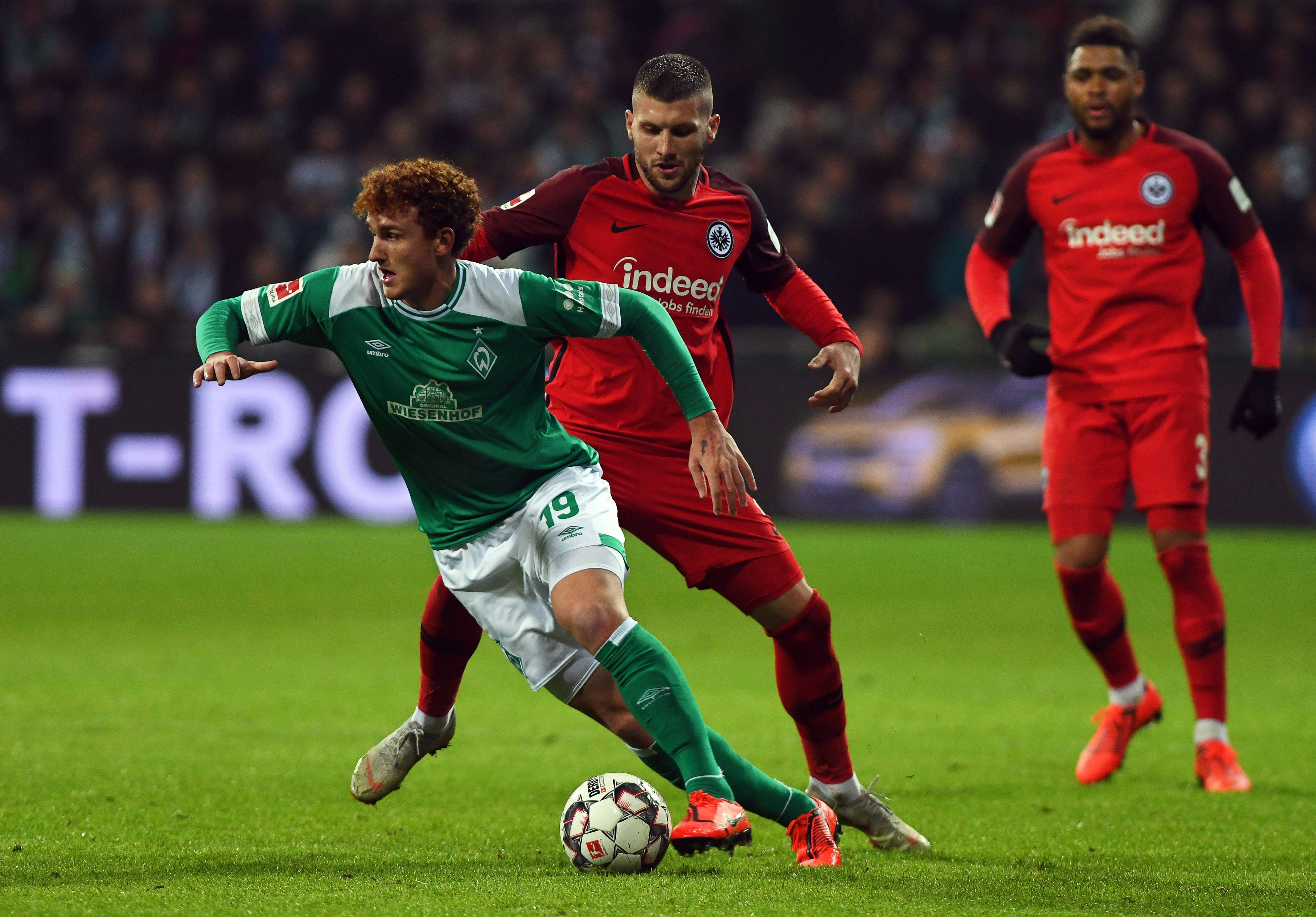 萨索洛取得连胜,稳居积分榜榜首的简单介绍 萨索洛取得连胜,稳居积分榜榜首的简单介绍