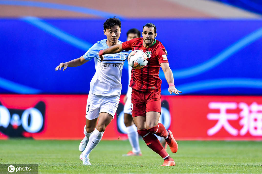广州富力主场负于河南建业，状态下滑的简单介绍