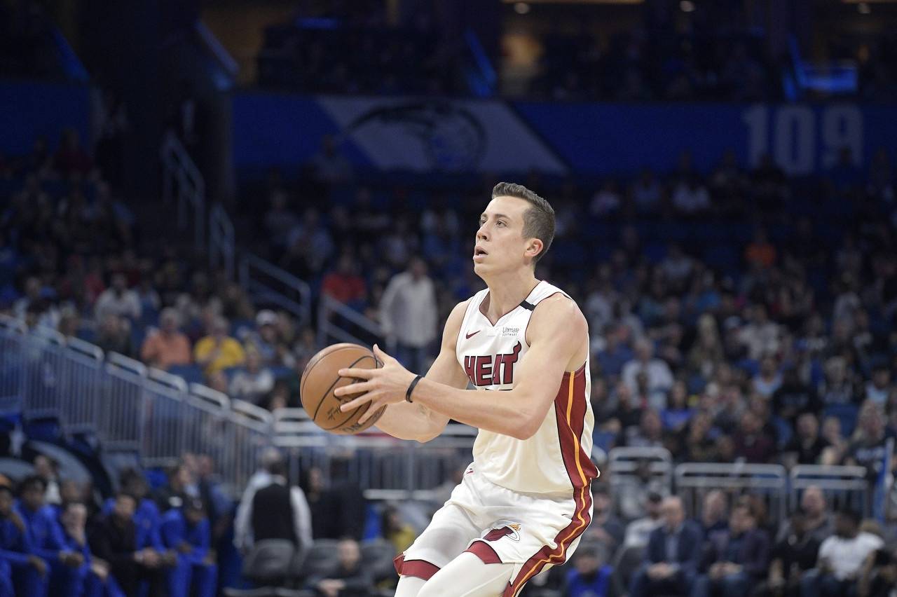 关于雄鹿外线手感火热,横扫东部对手的信息 关于雄鹿外线手感火热,横扫东部对手的信息