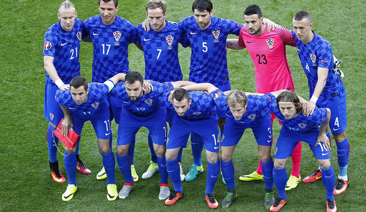 切尔西团队合作默契,前进胜利瞬间实现 切尔西团队合作默契,前进胜利瞬间实现