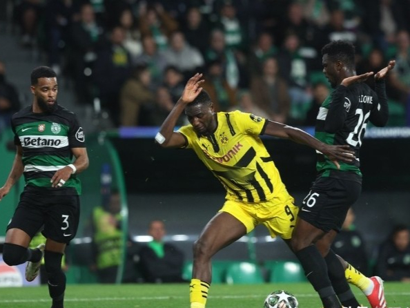 多特蒙德客场逆转,豪取三分 多特蒙德客场逆转,豪取三分