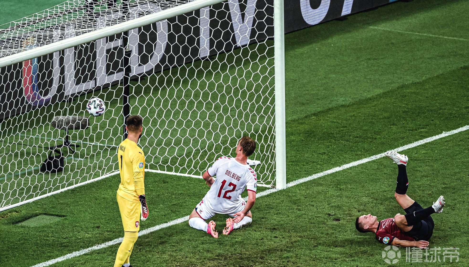 丹麦逆转捷克,取得欧锦赛强资格的简单介绍 丹麦逆转捷克,取得欧锦赛强资格的简单介绍