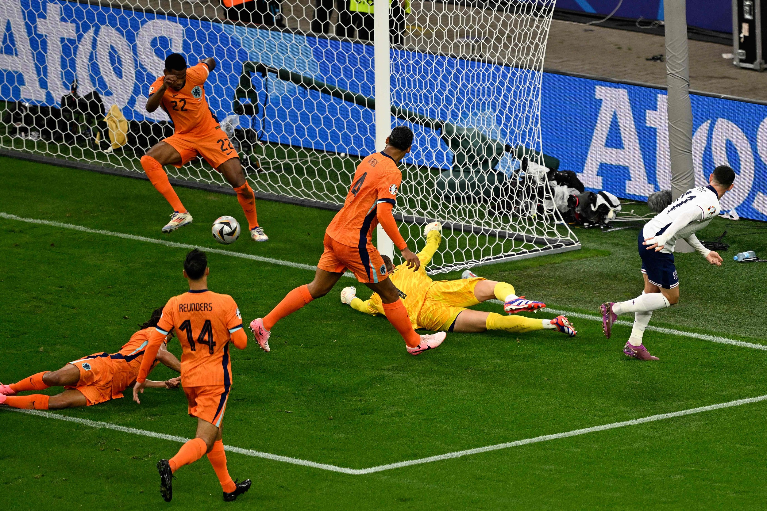 英格兰队胜出，成功晋级欧洲杯四强