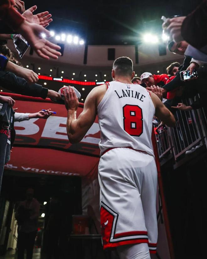 公牛客场不敌篮网,拉文尽力帮助球队但无奈的简单介绍 公牛客场不敌篮网,拉文尽力帮助球队但无奈的简单介绍