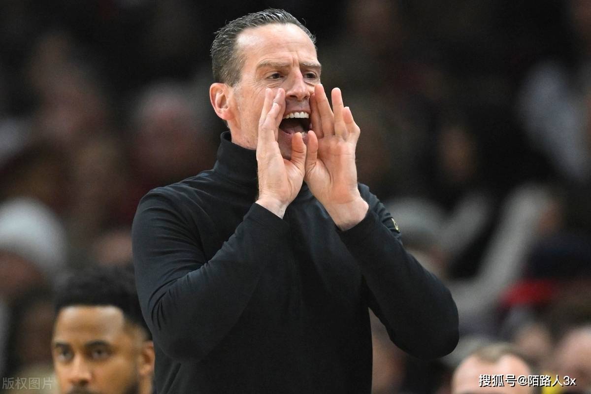 包含骑士大胜鹈鹕，豪取五连胜，士气高昂！的词条