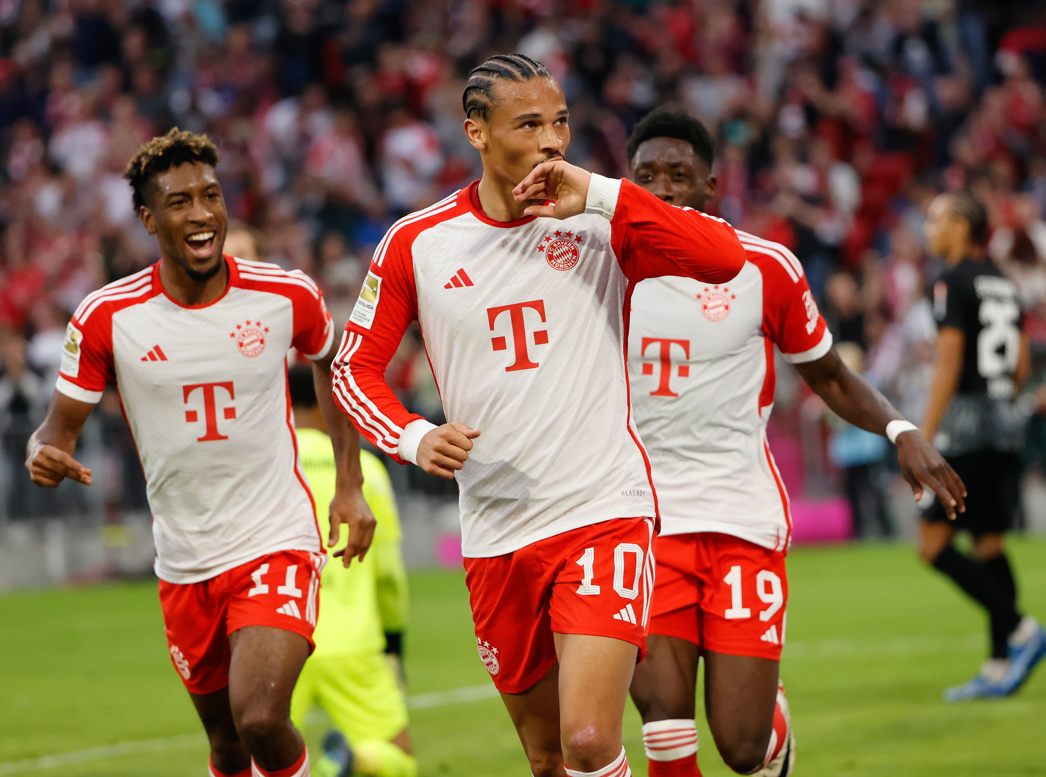 昨日德甲:AC米兰晋级拜仁,最新战报的简单介绍 昨日德甲:AC米兰晋级拜仁,最新战报的简单介绍