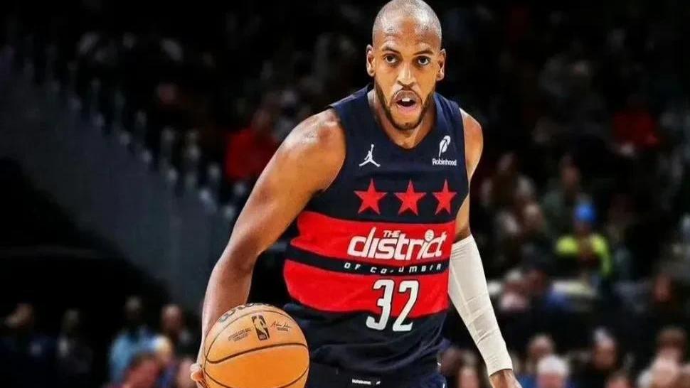 公鹿球员米德尔顿成为跳投得分王