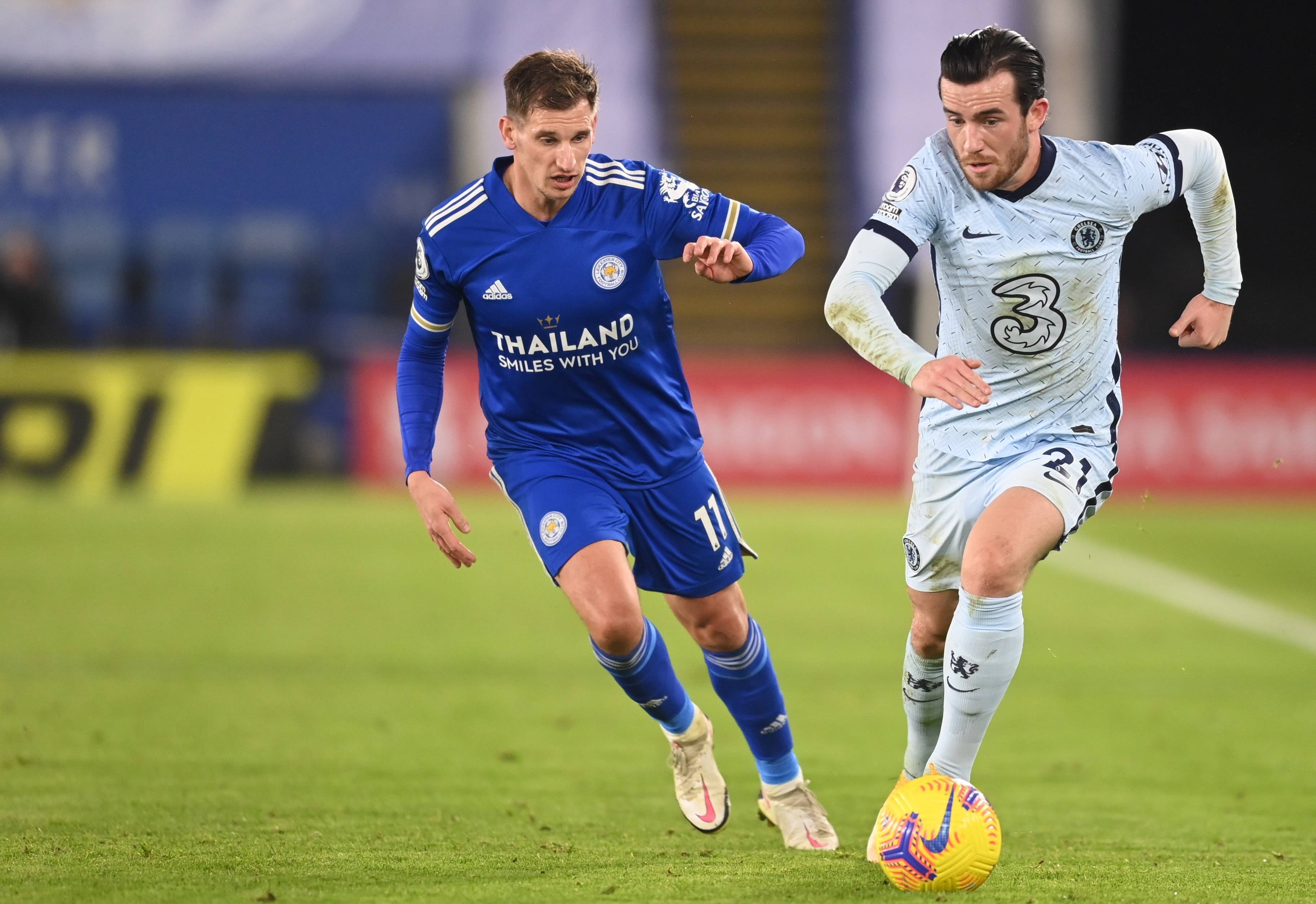 西汉姆联主场大捷，切尔西客场击败富勒姆，追赶排名