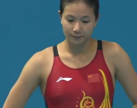 跳水女子三米板决赛激战,中国选手完美表现夺冠! 跳水女子三米板决赛激战,中国选手完美表现夺冠!