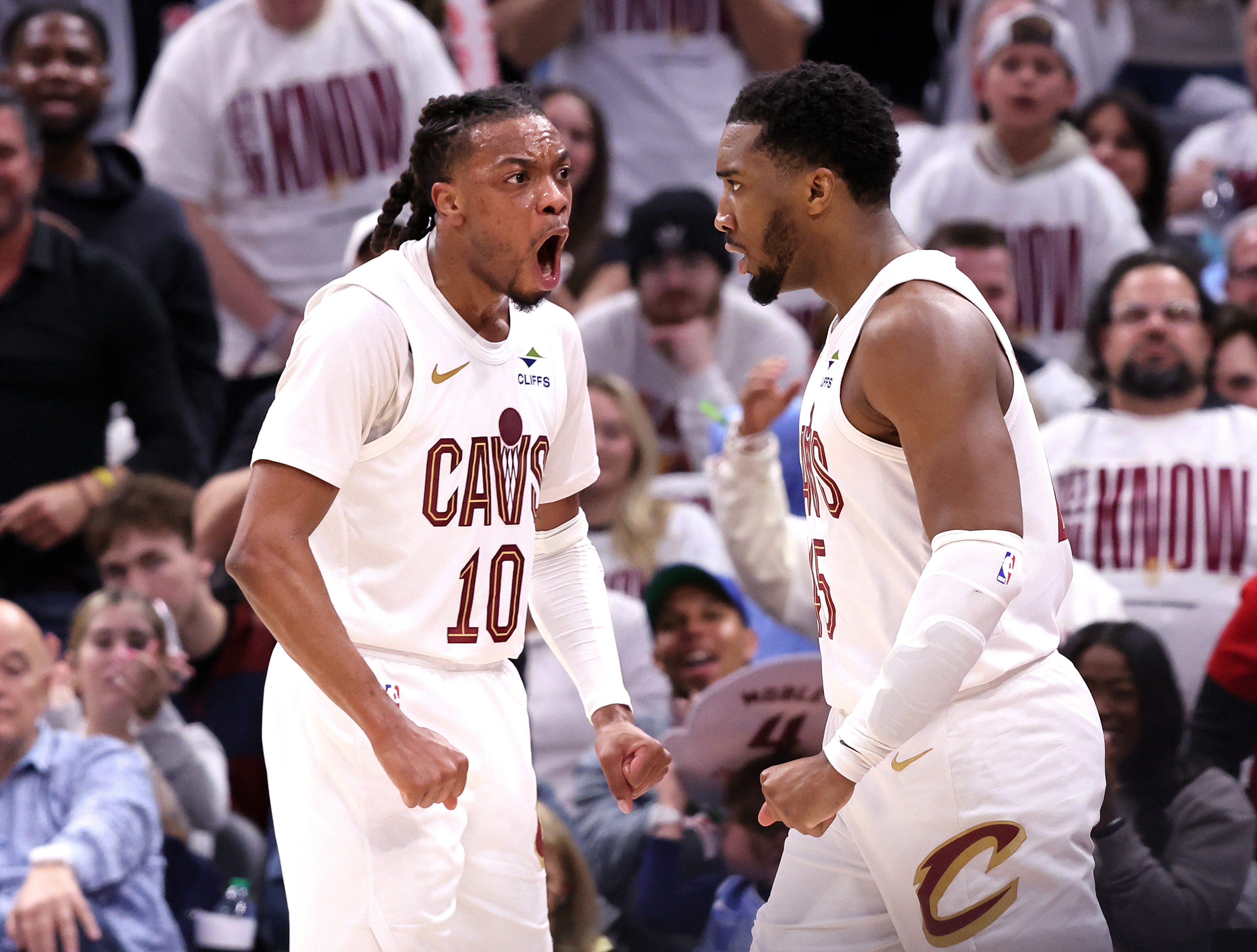 骑士队球员集体训练备战季后赛 骑士队球员集体训练备战季后赛