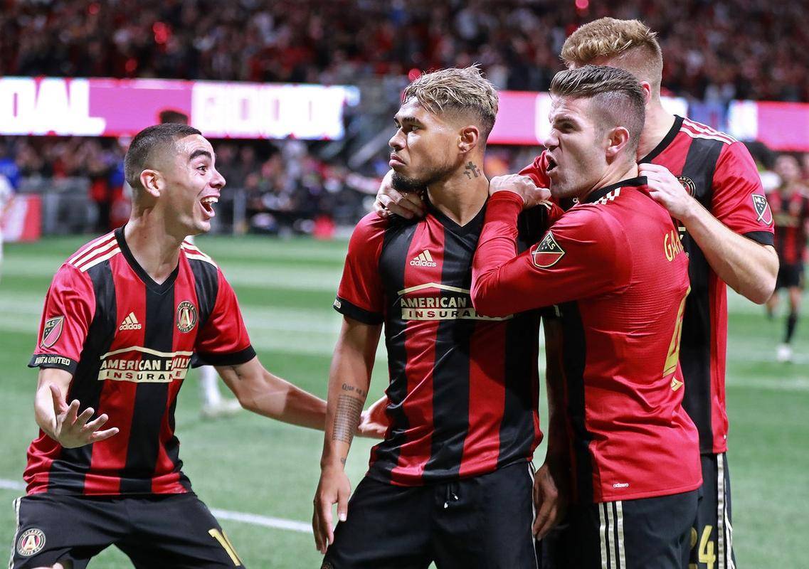 亚特兰大球员大秀技术,全场表现亮眼的简单介绍 亚特兰大球员大秀技术,全场表现亮眼的简单介绍