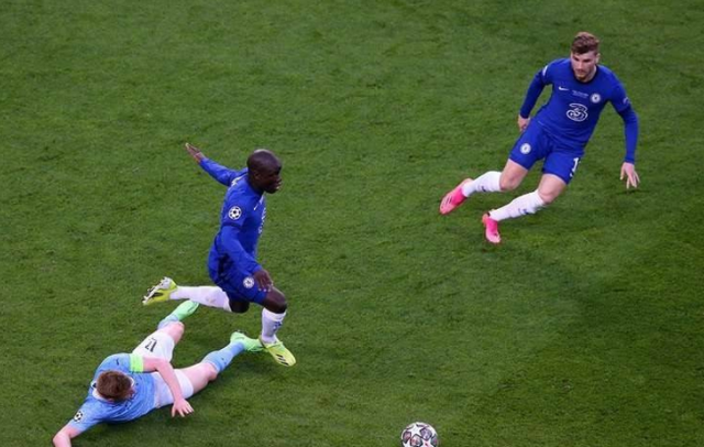 比利时完胜切尔西,阿奎罗统治全场的简单介绍 比利时完胜切尔西,阿奎罗统治全场的简单介绍