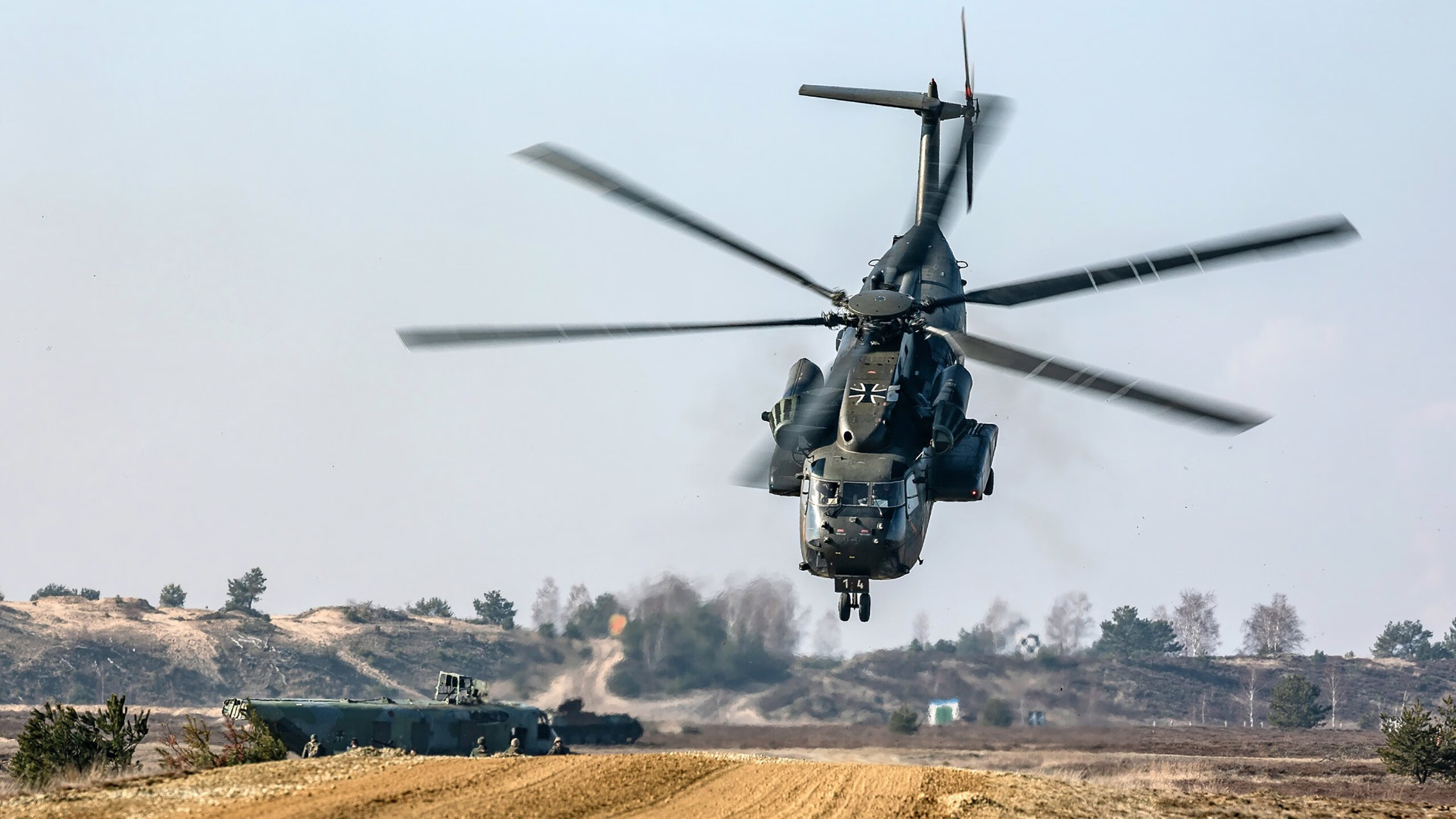 双线传奇,快船末节逆转雄鹿,哈登德甲争冠战主宰赛场