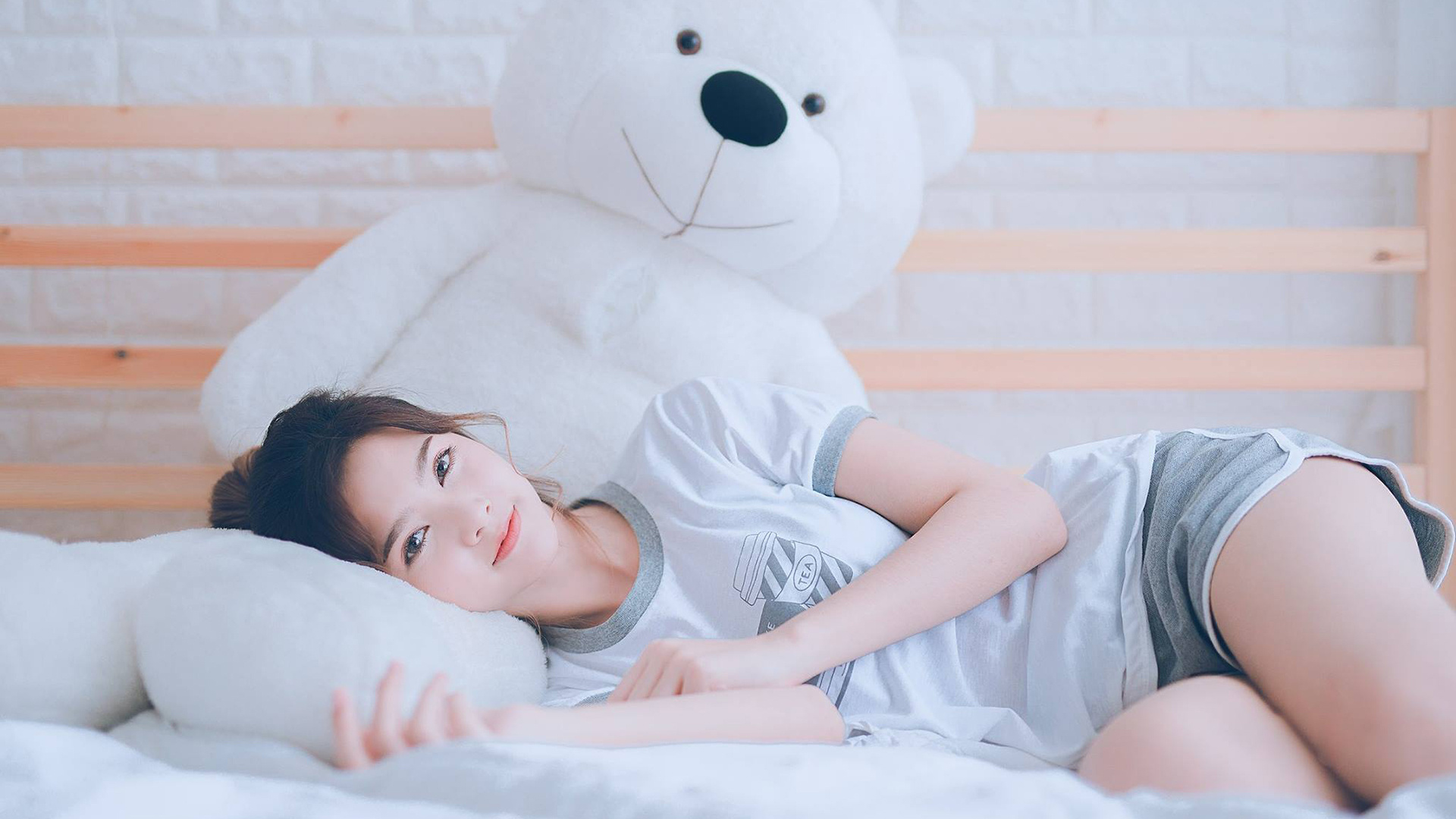 戈贝尔强势发挥难救主,广厦队连续得分压制灰熊